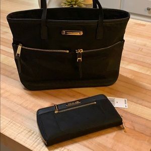 New Michael Kors Colgate black Purse and wallet